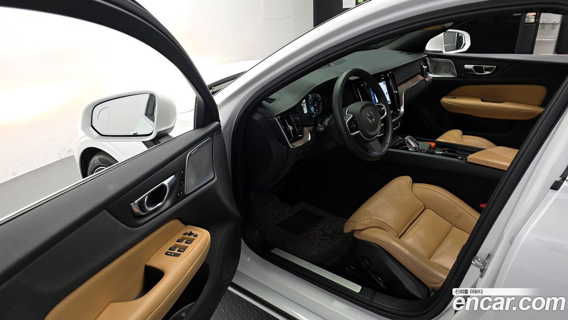 Volvo S60 2022