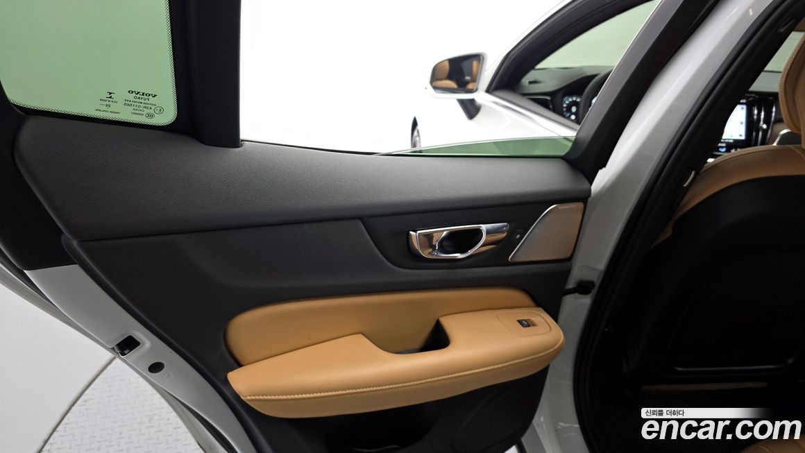 Volvo S60 2022
