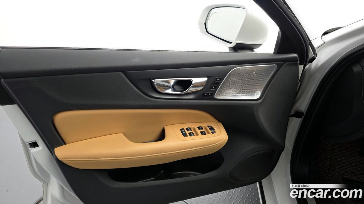 Volvo S60 2022