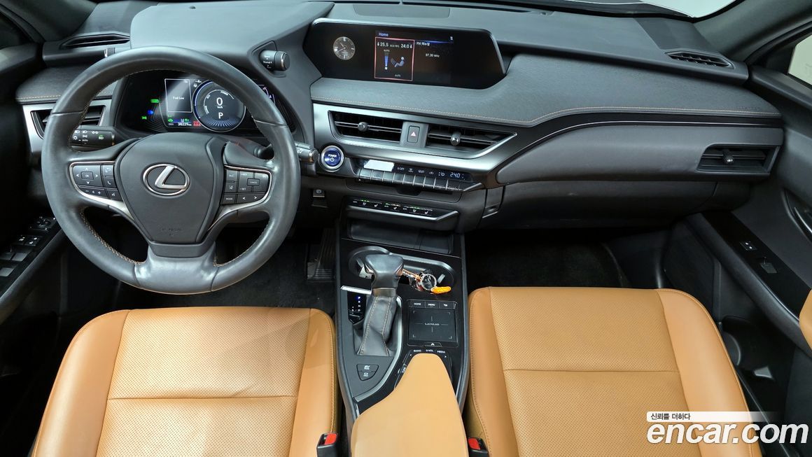 Lexus UX 2019