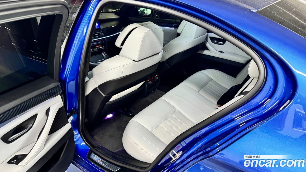 BMW M5 2013