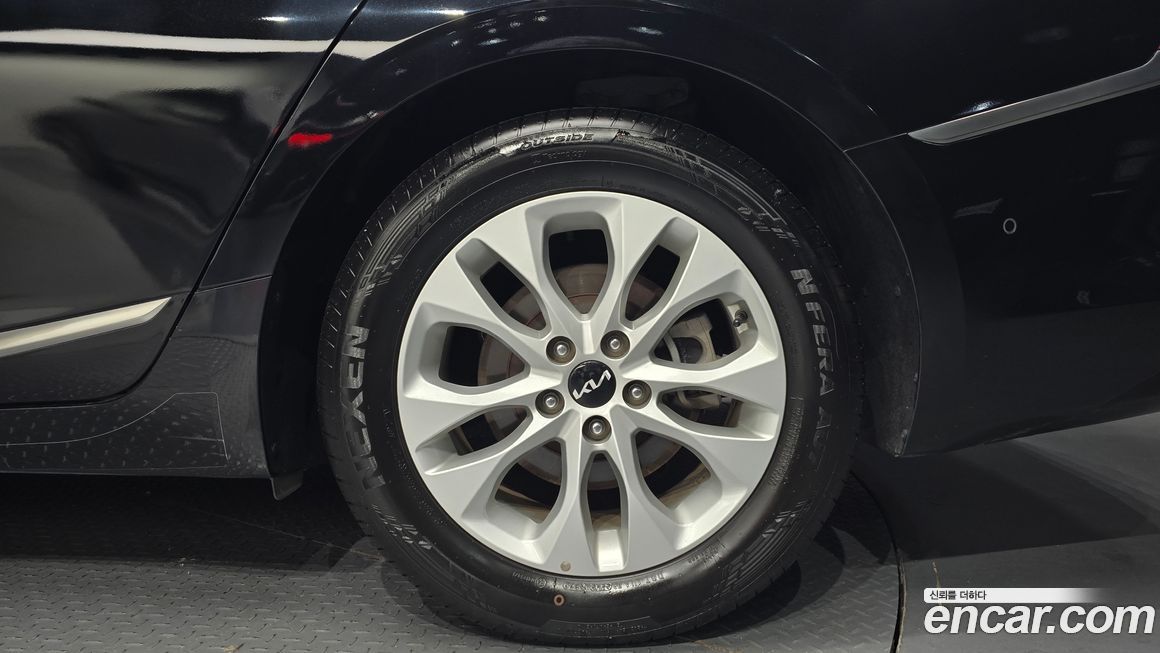 Kia K8 2023