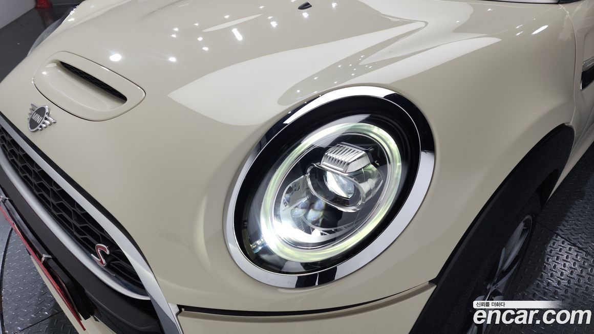 Mini Cooper Convertible 2021