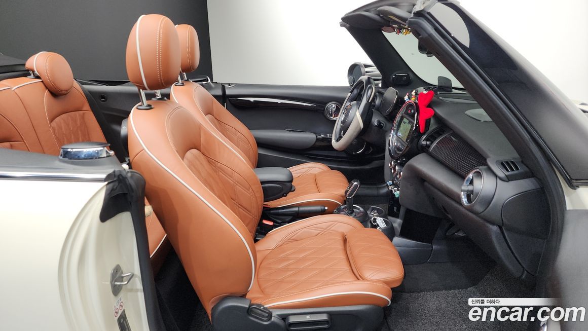 Mini Cooper Convertible 2021