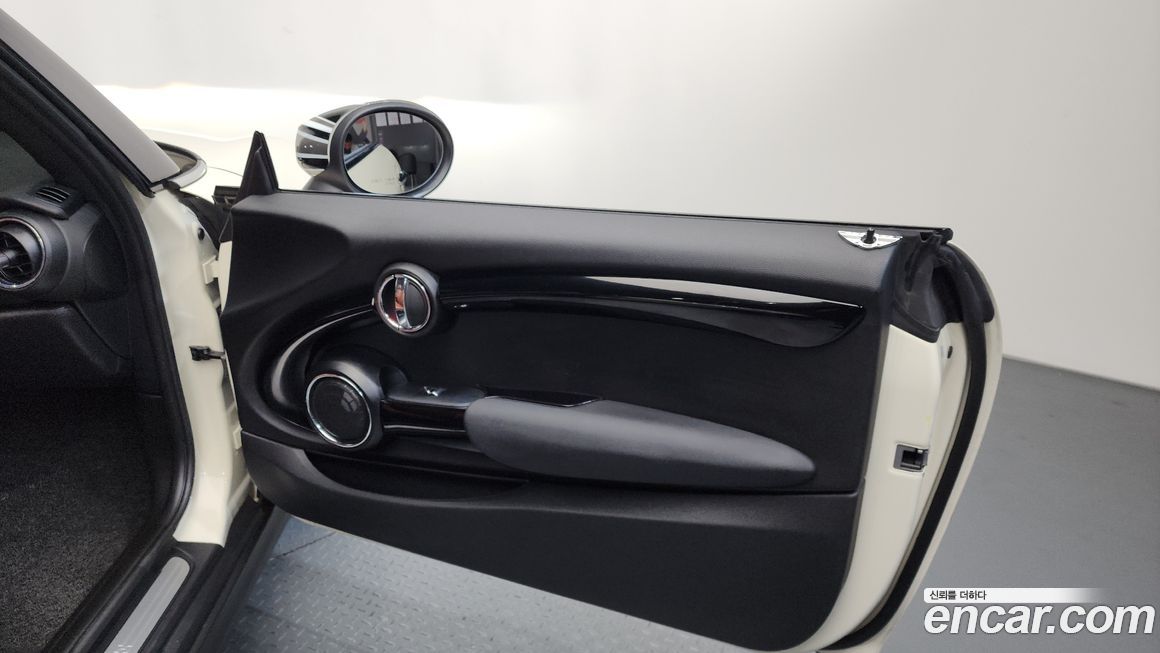 Mini Cooper Convertible 2021