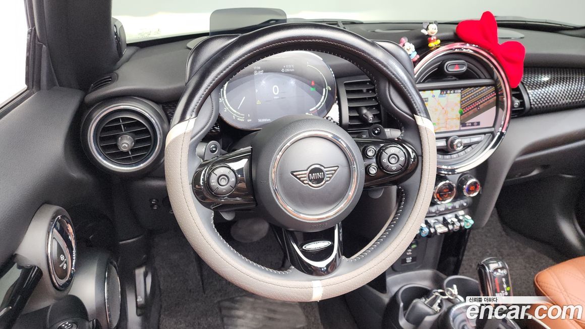 Mini Cooper Convertible 2021