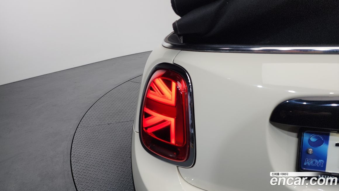 Mini Cooper Convertible 2021