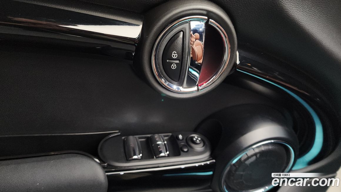 Mini Cooper Convertible 2021