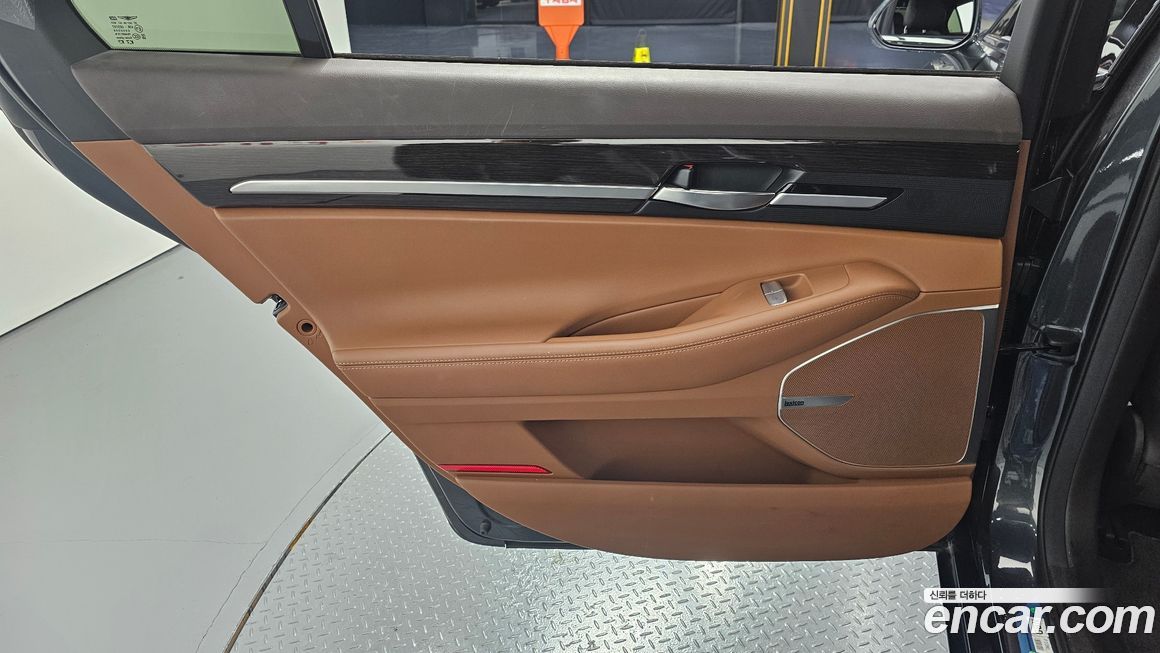 Genesis G90 2019