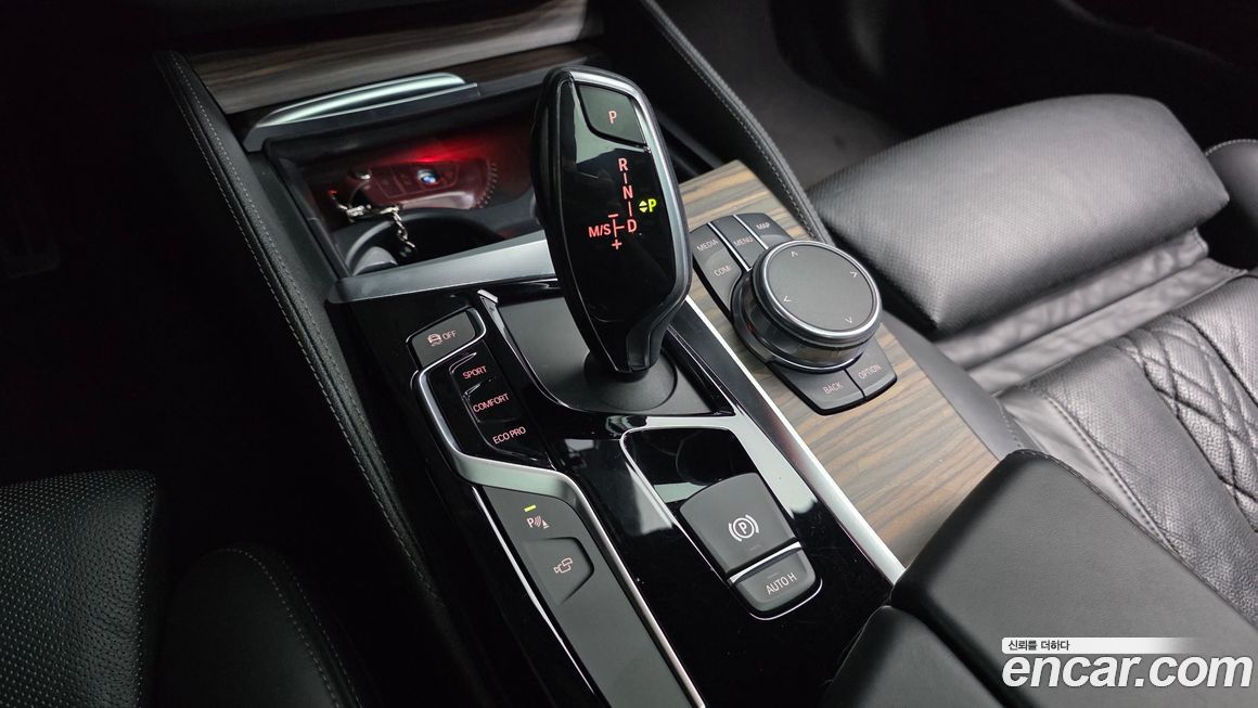 BMW 5-Series 2018