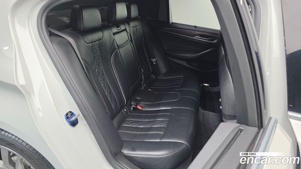 BMW 5-Series 2018