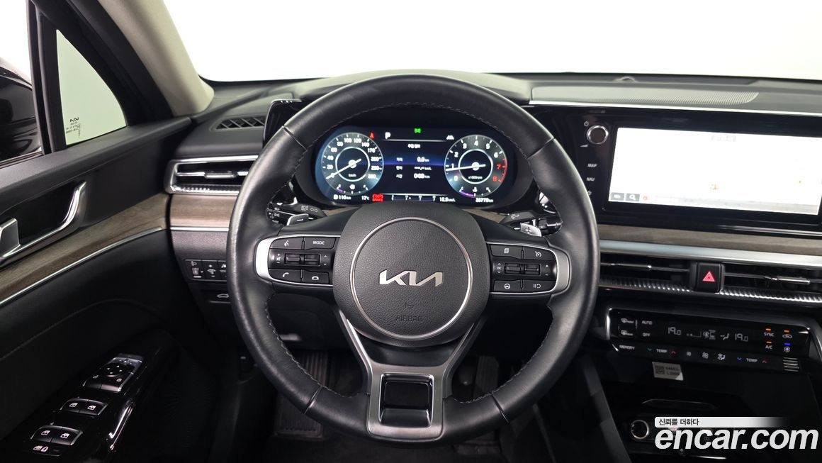 Kia K5 2023
