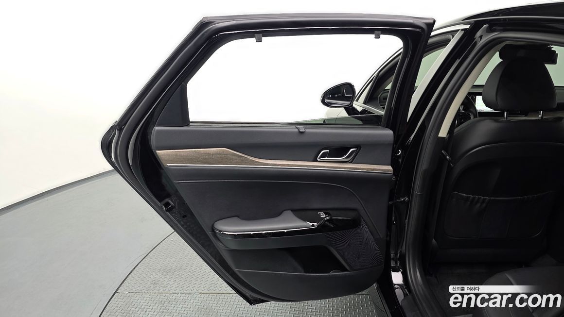 Kia K5 2023
