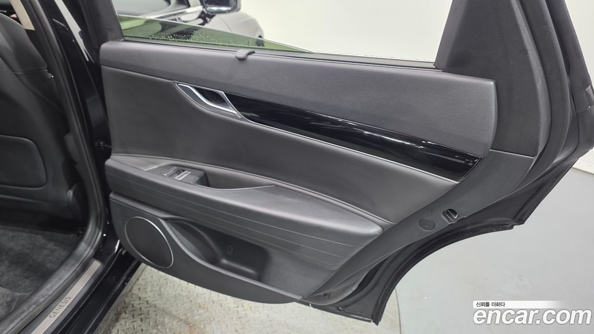 Genesis G80 2021