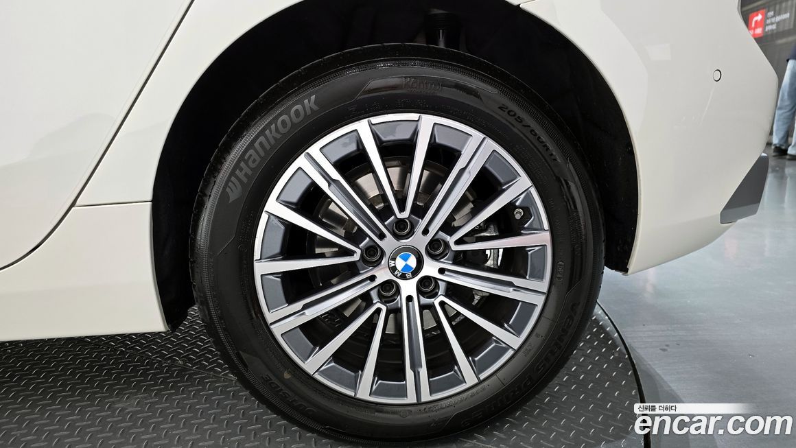 BMW 2-Series 2025