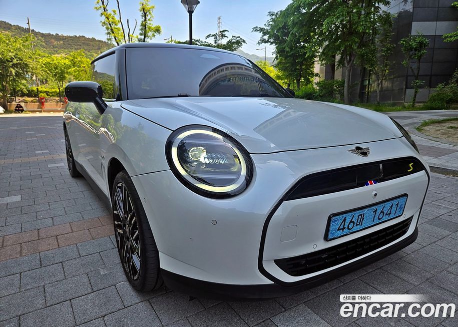 Mini Cooper 2024