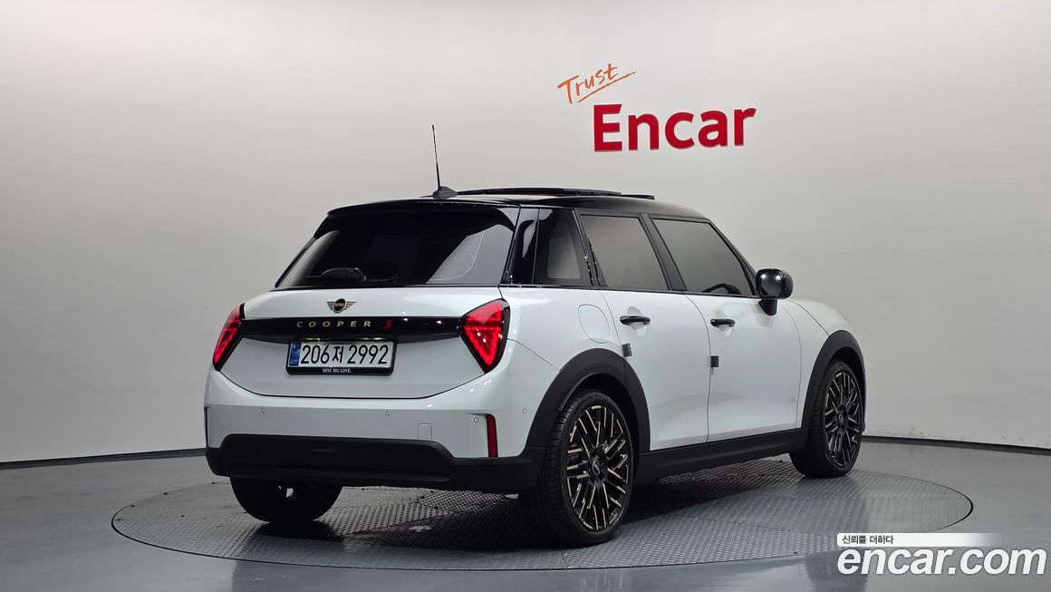 Mini Cooper 2025