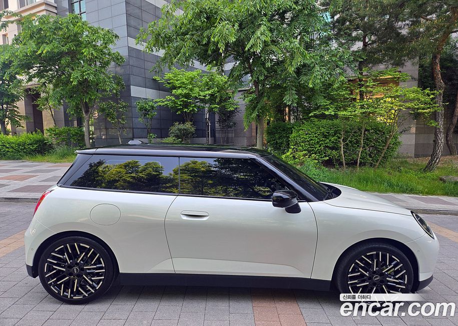 Mini Cooper 2024