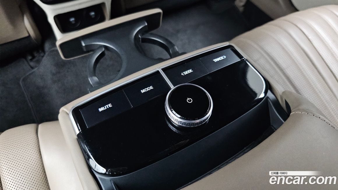 Kia K8 2024