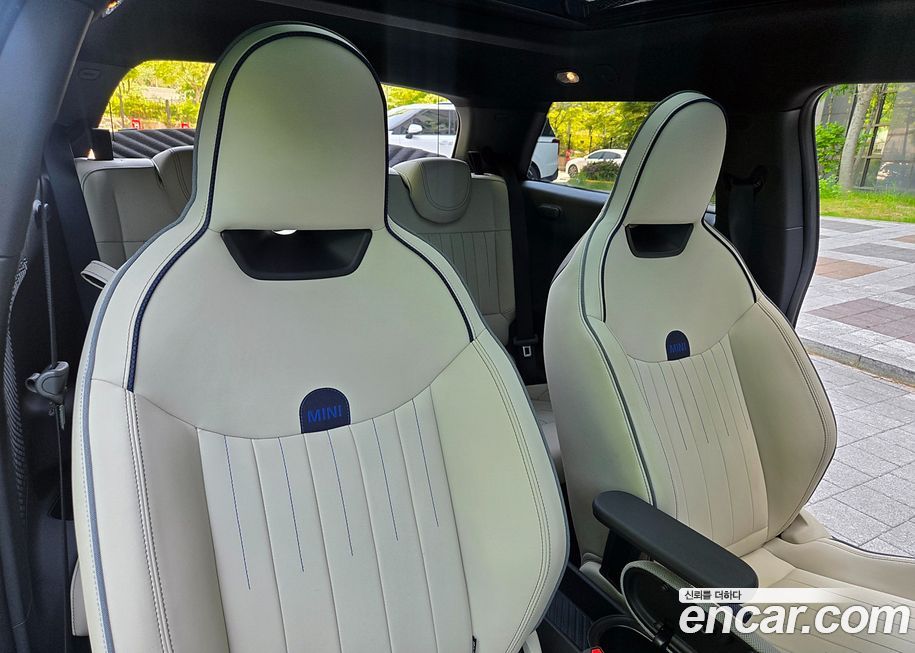 Mini Cooper 2024