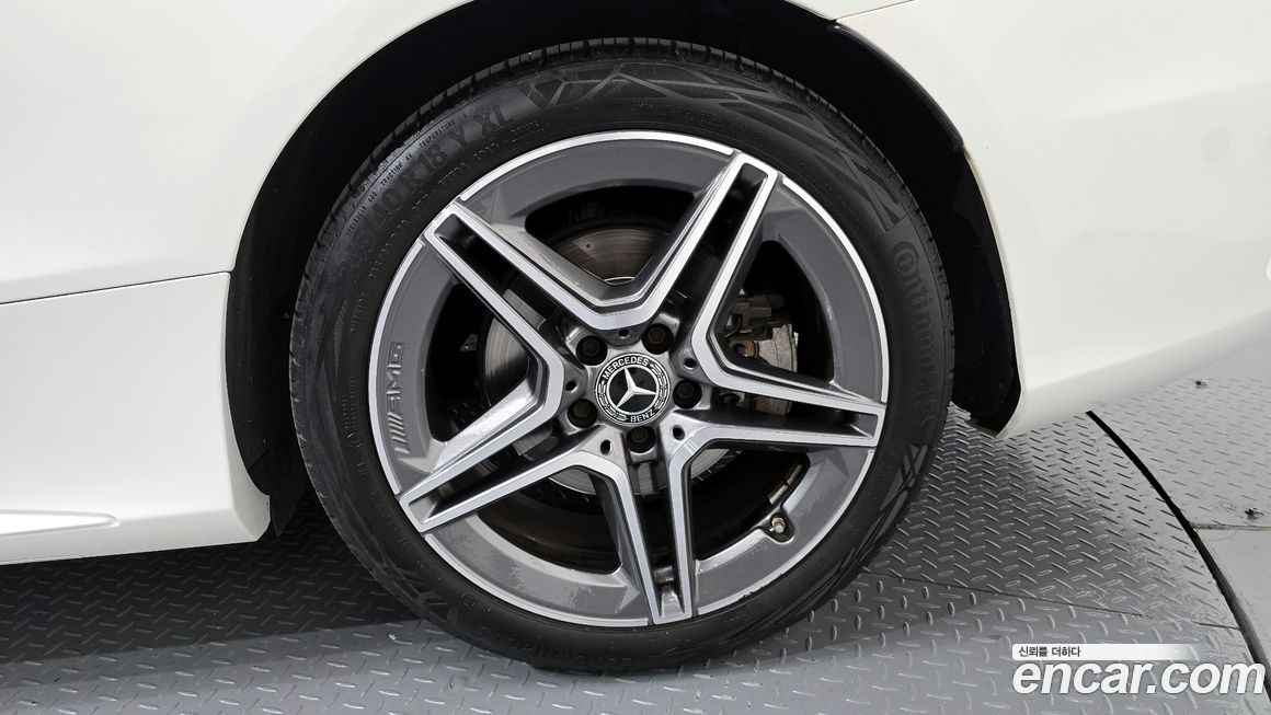 Mercedes-Benz C-Class 2020