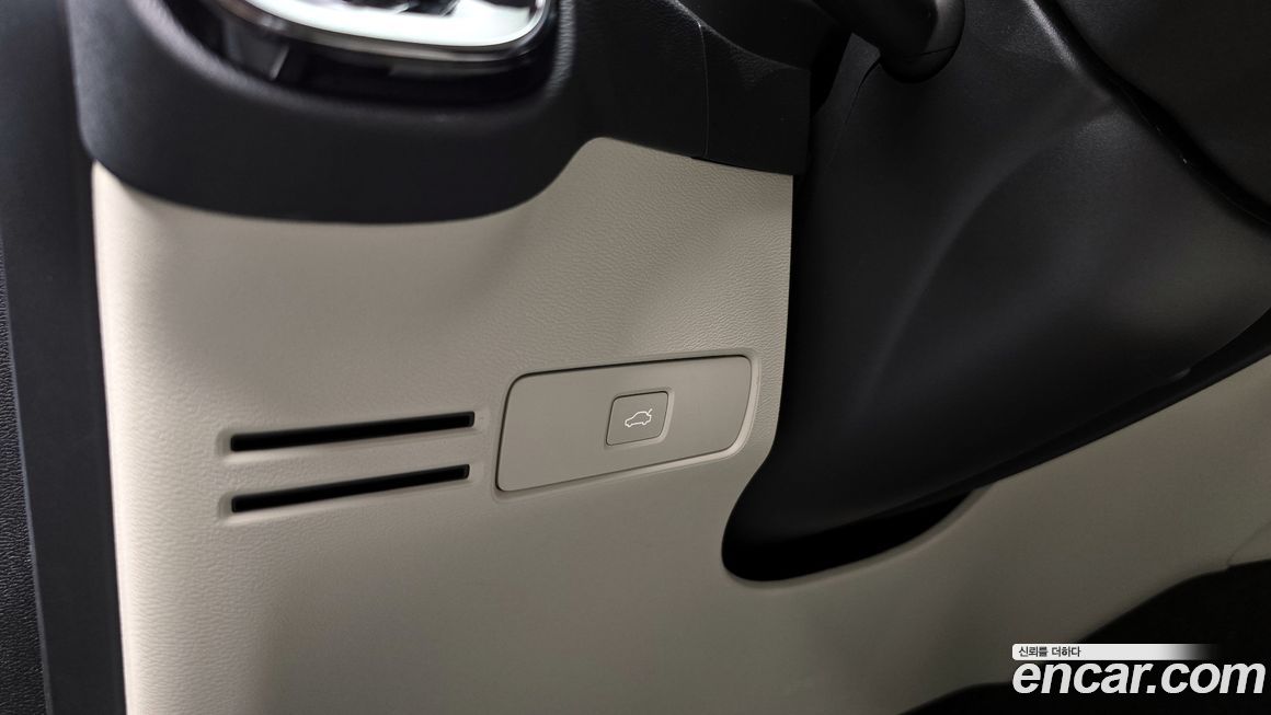 Volvo XC40 2024