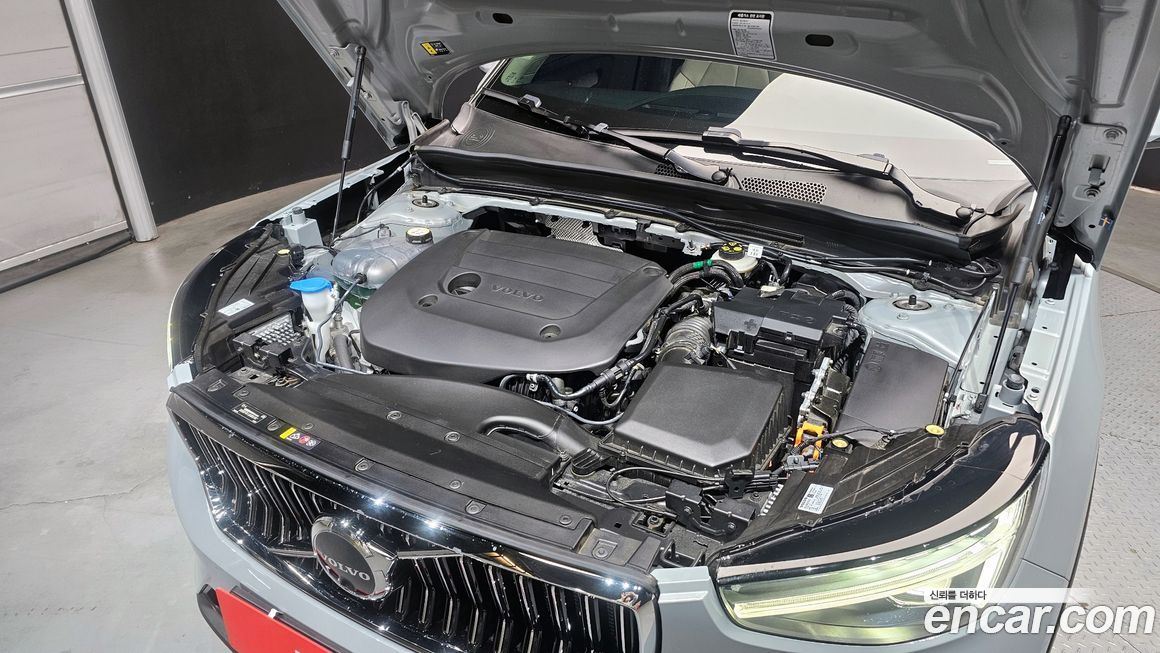 Volvo XC40 2024