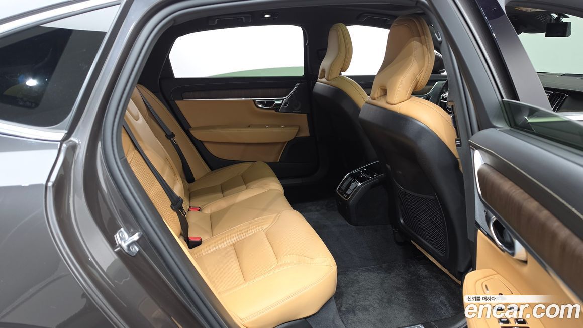 Volvo S90 2022