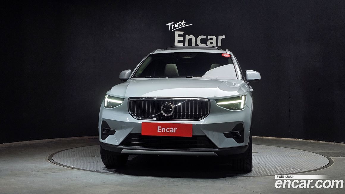 Volvo XC40 2024