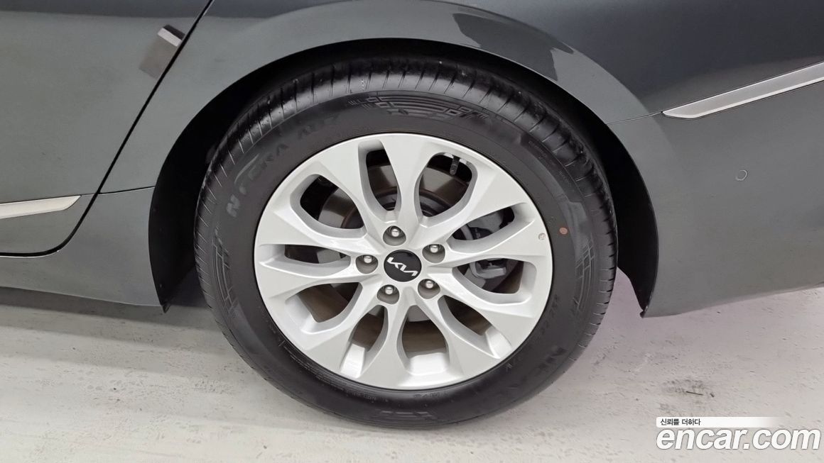 Kia K8 2024