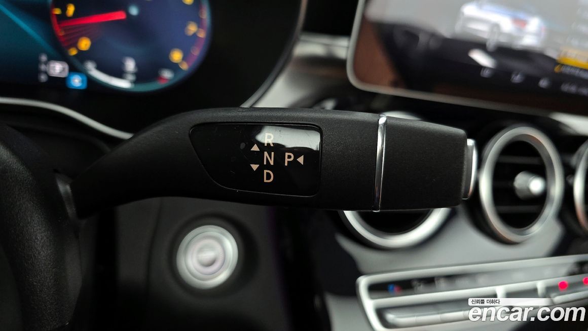 Mercedes-Benz C-Class 2020