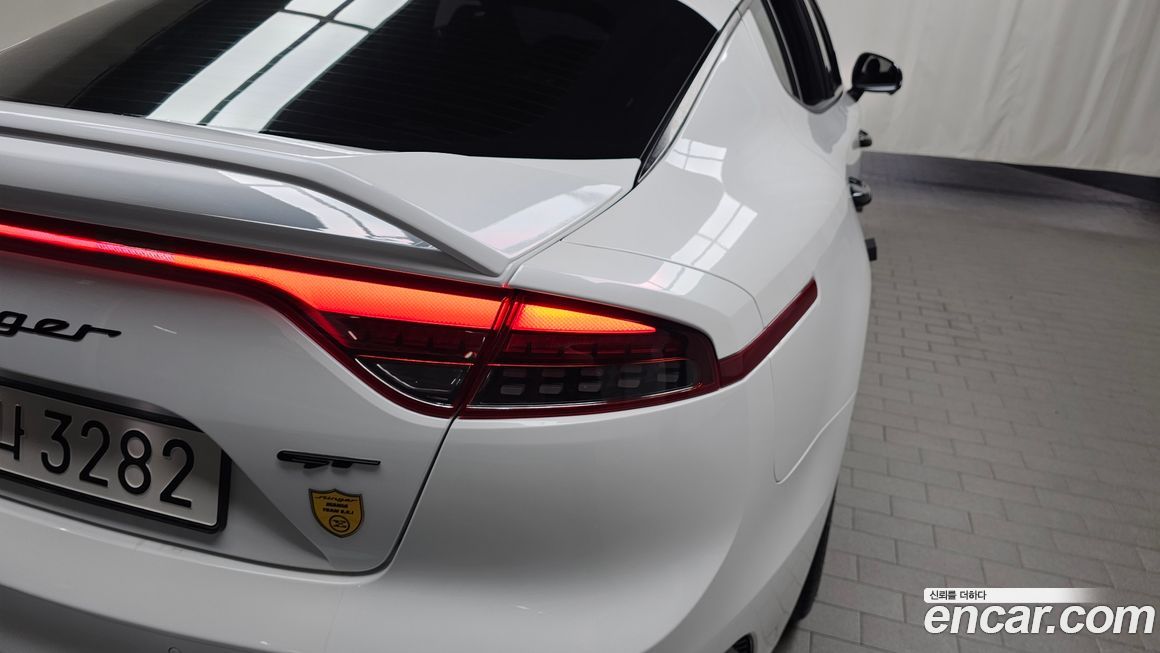 Kia Stinger 2023