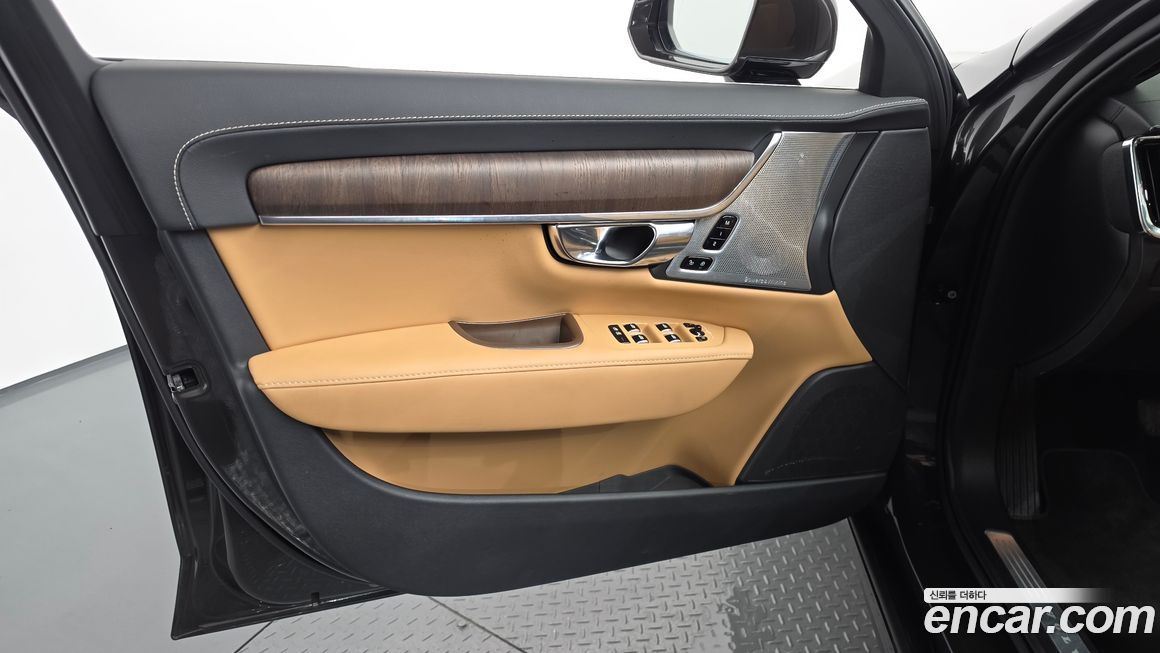 Volvo S90 2022