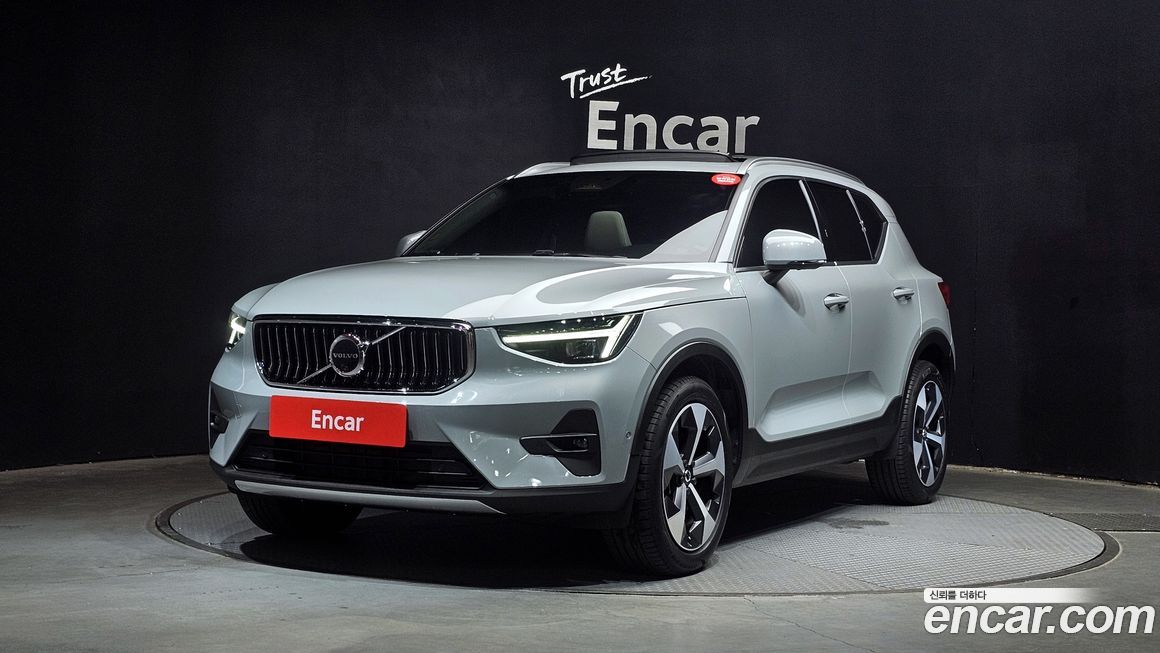 Volvo XC40 2024