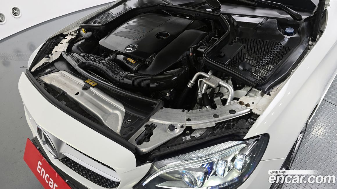 Mercedes-Benz C-Class 2020