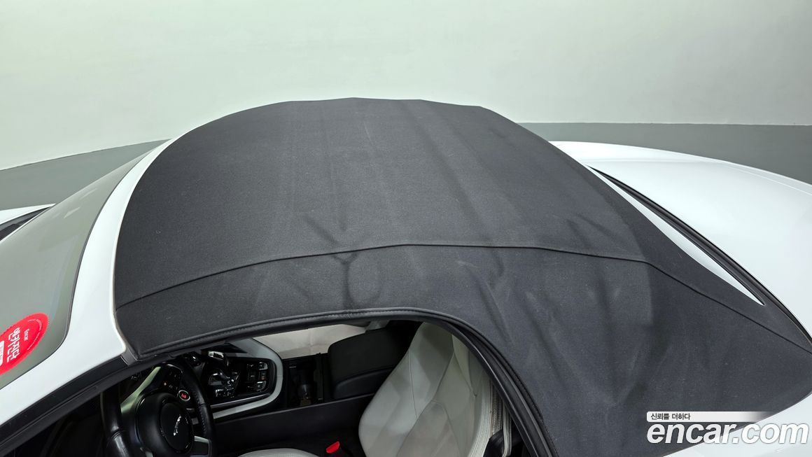 Jaguar F-TYPE 2019