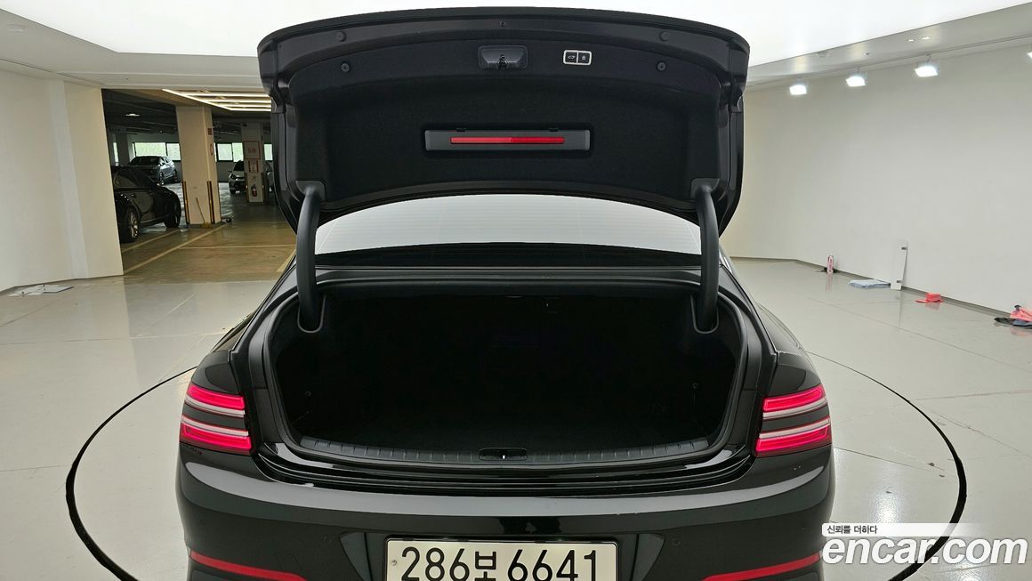 Genesis G80 2023