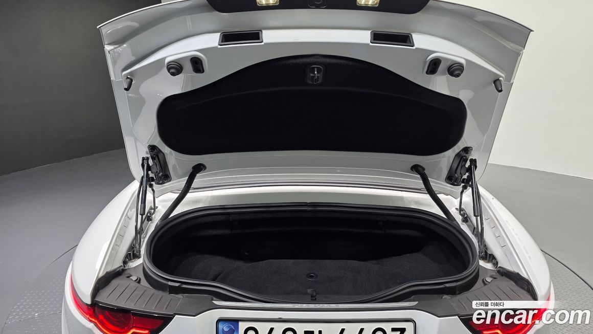 Jaguar F-TYPE 2019