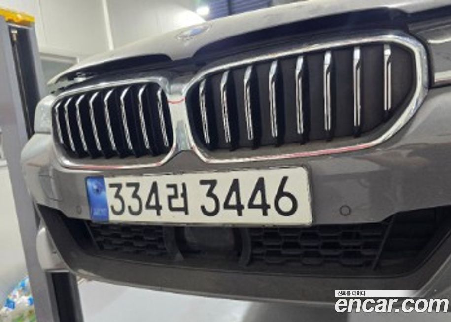 BMW 5-Series 2022