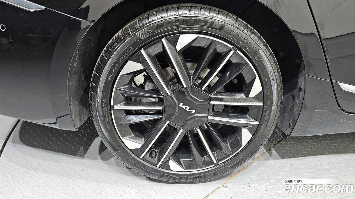 Kia K8 2025