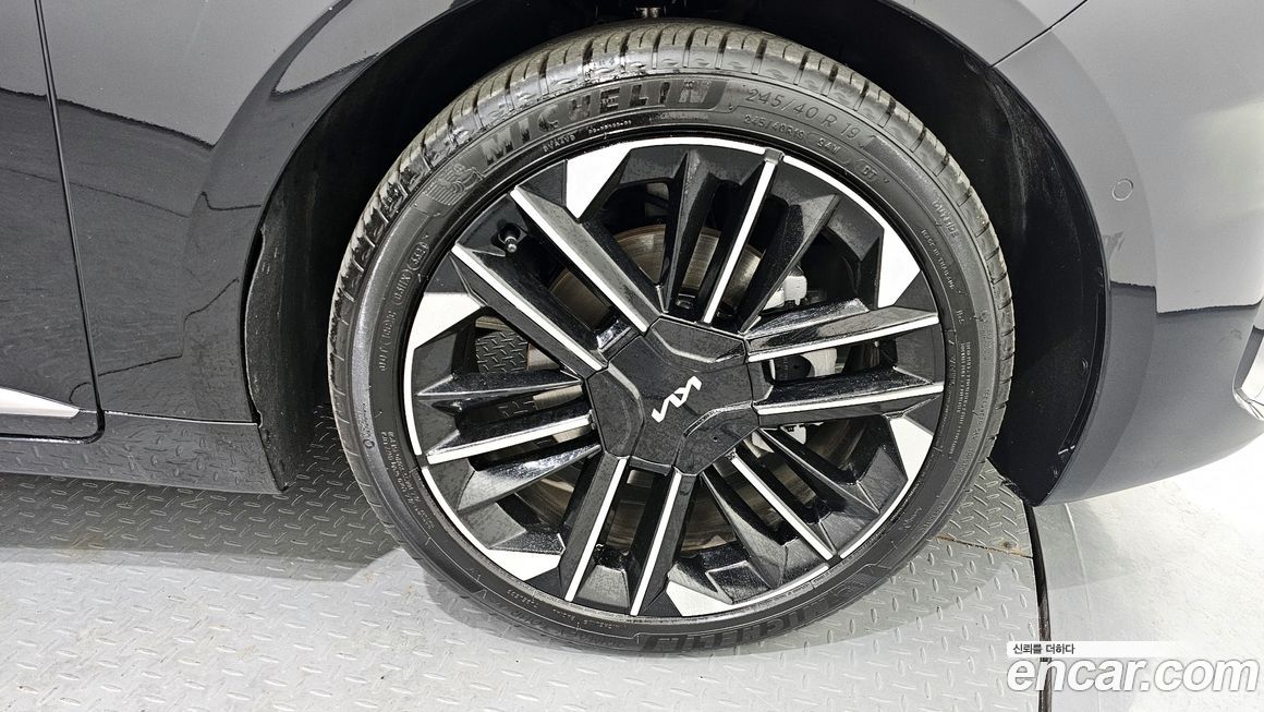 Kia K8 2025