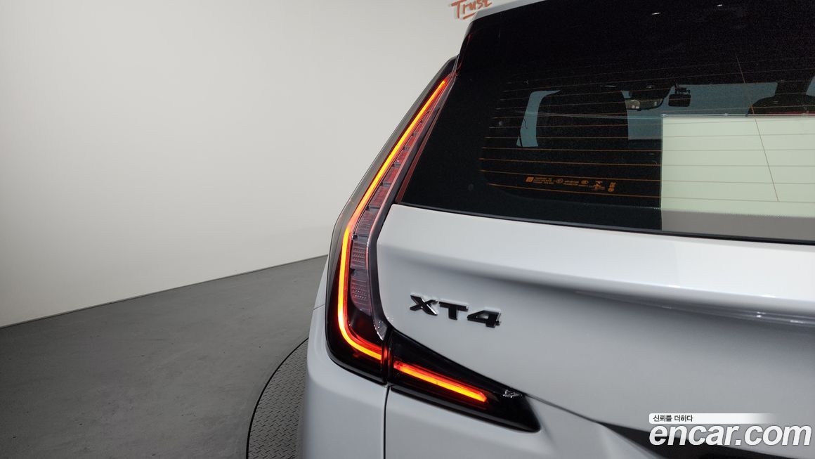 Cadillac XT4 2023