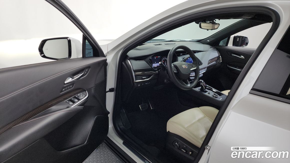 Cadillac XT4 2023