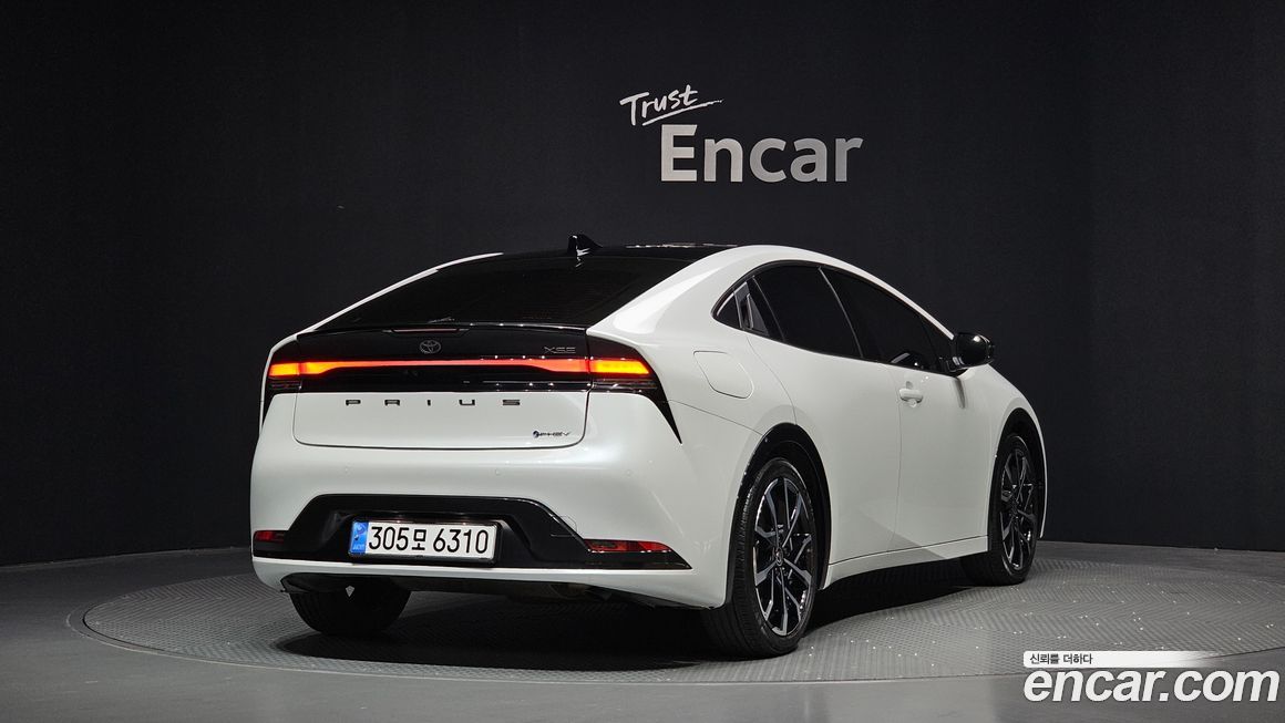 Toyota Prius 2024