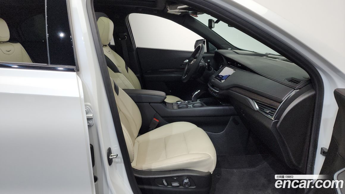 Cadillac XT4 2023