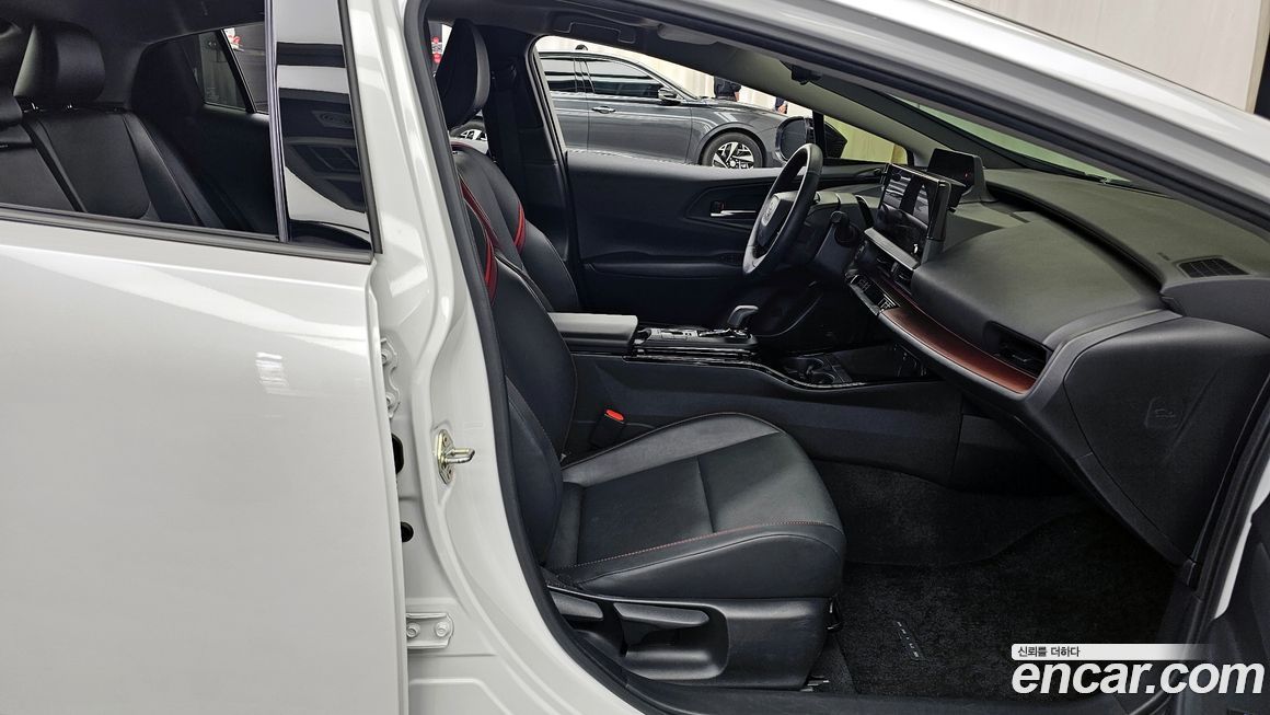 Toyota Prius 2024