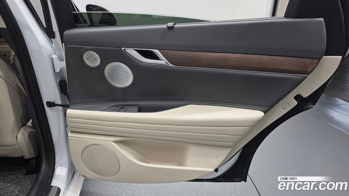 Genesis G80 2023