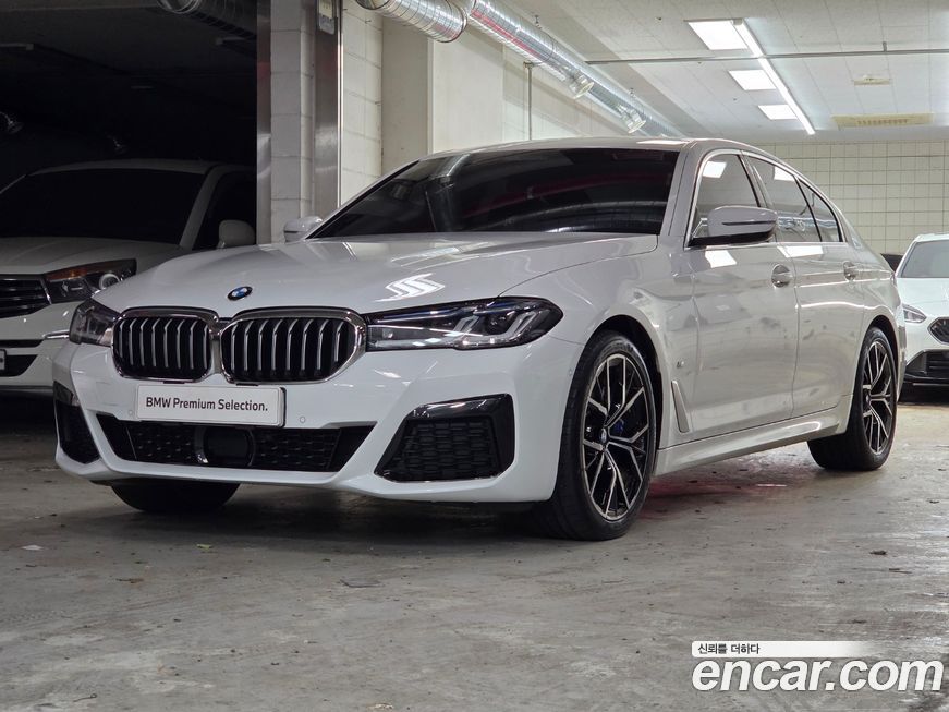 BMW 5-Series 2023