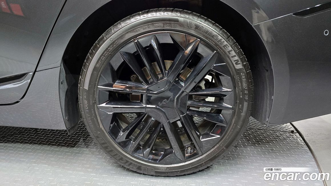 Kia K8 2025