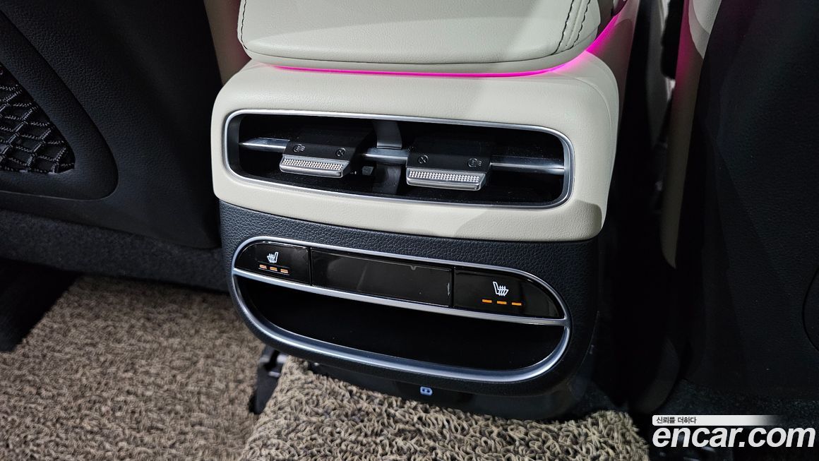 Genesis GV70 2023